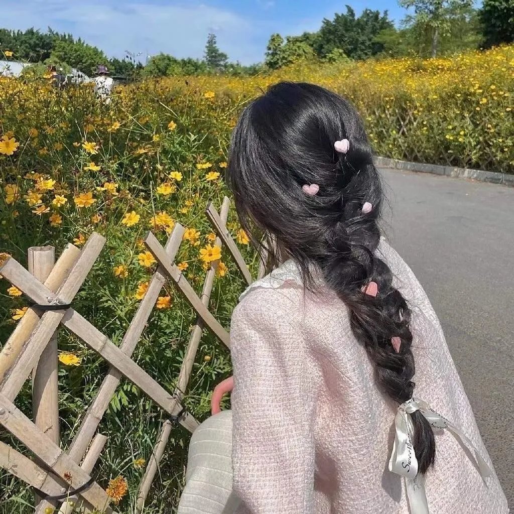 谈个恋爱吧伍助理