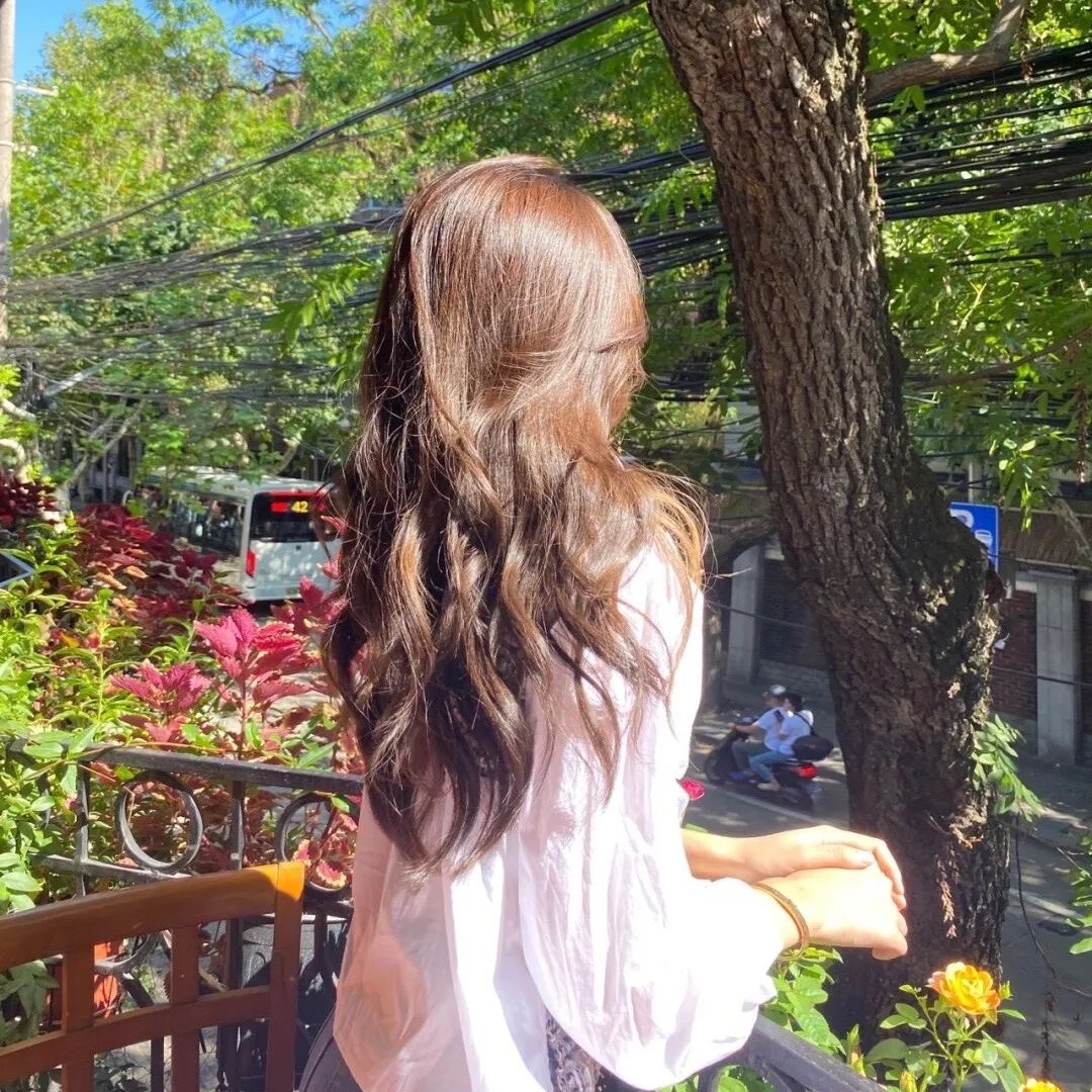 净身出户后，我带嫂子发家致富